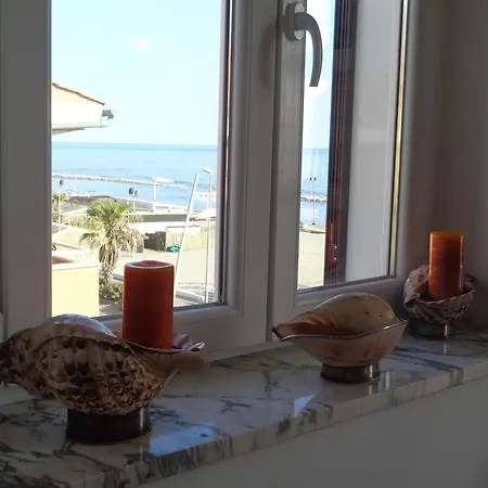 Beach Front Apartment Casa Davidoff *