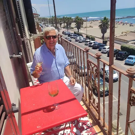 Appartement Beach Front Apartment Casa Davidoff Ostie